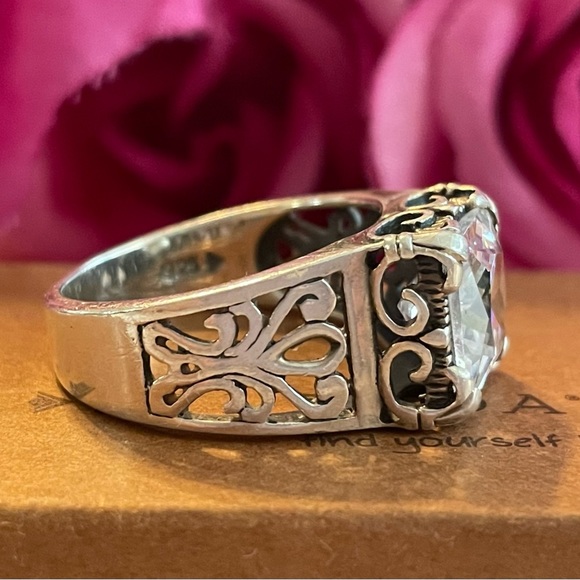 Silpada ‘Uptown’ Cubic Zirconia Sterling Ring R0981 - Picture 5 of 14